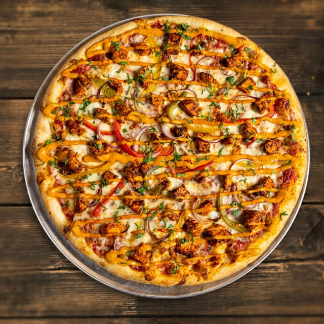 Large Tandoori Chicken Pizza.